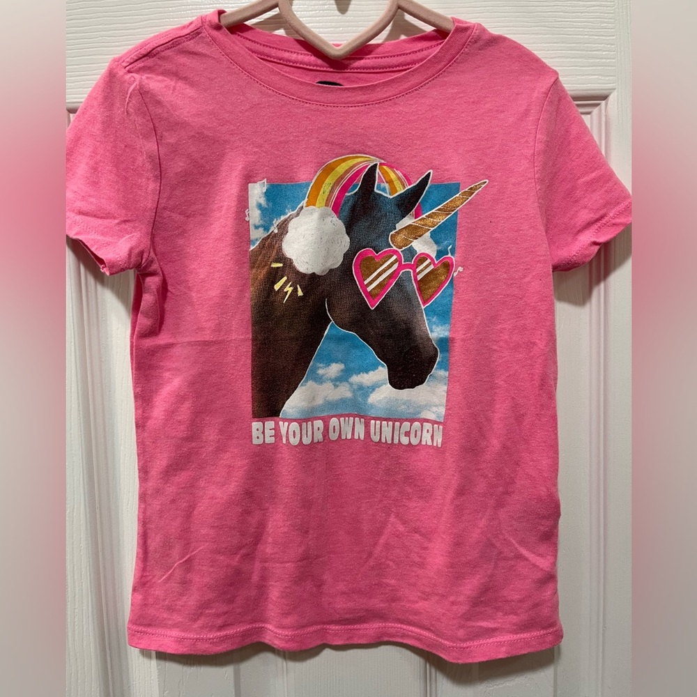Old navy unicorn girl shirt, size S 6-7 - Picture 2 of 5